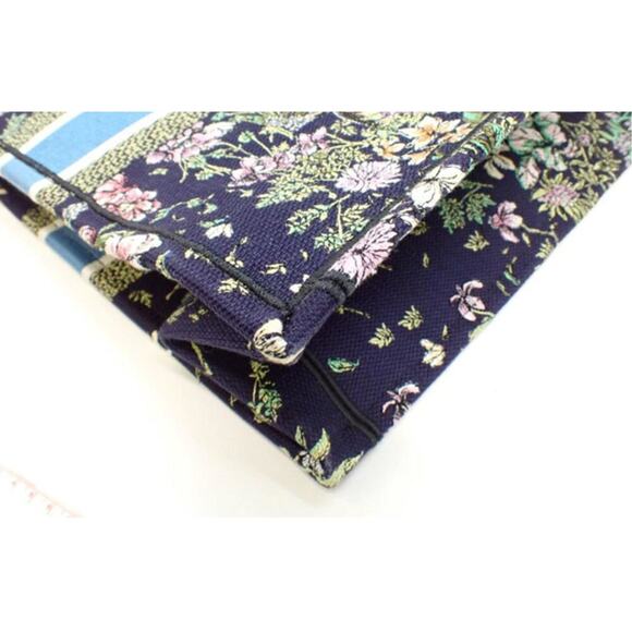 Dior Large Constellation Book Tote | Excellent Condition | Authentic Luxury - Picture 8 of 10